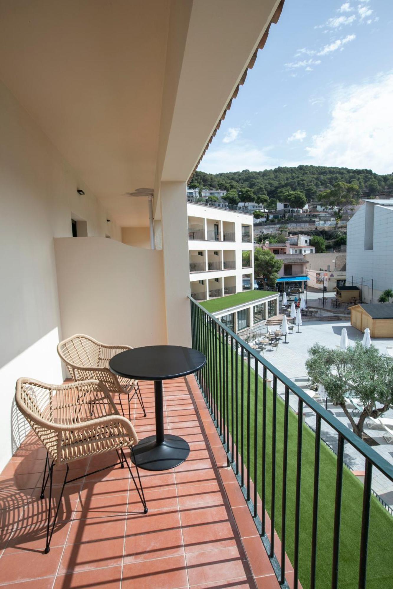 Hotel Coral Boutique By Gaiarooms L'Estartit Exterior photo